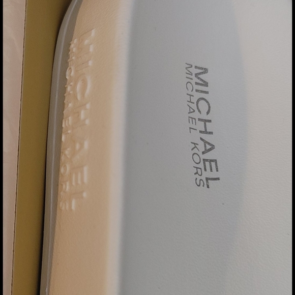 nitb Michael Kors Optic White &Silver Slide sandal - Picture 4 of 5